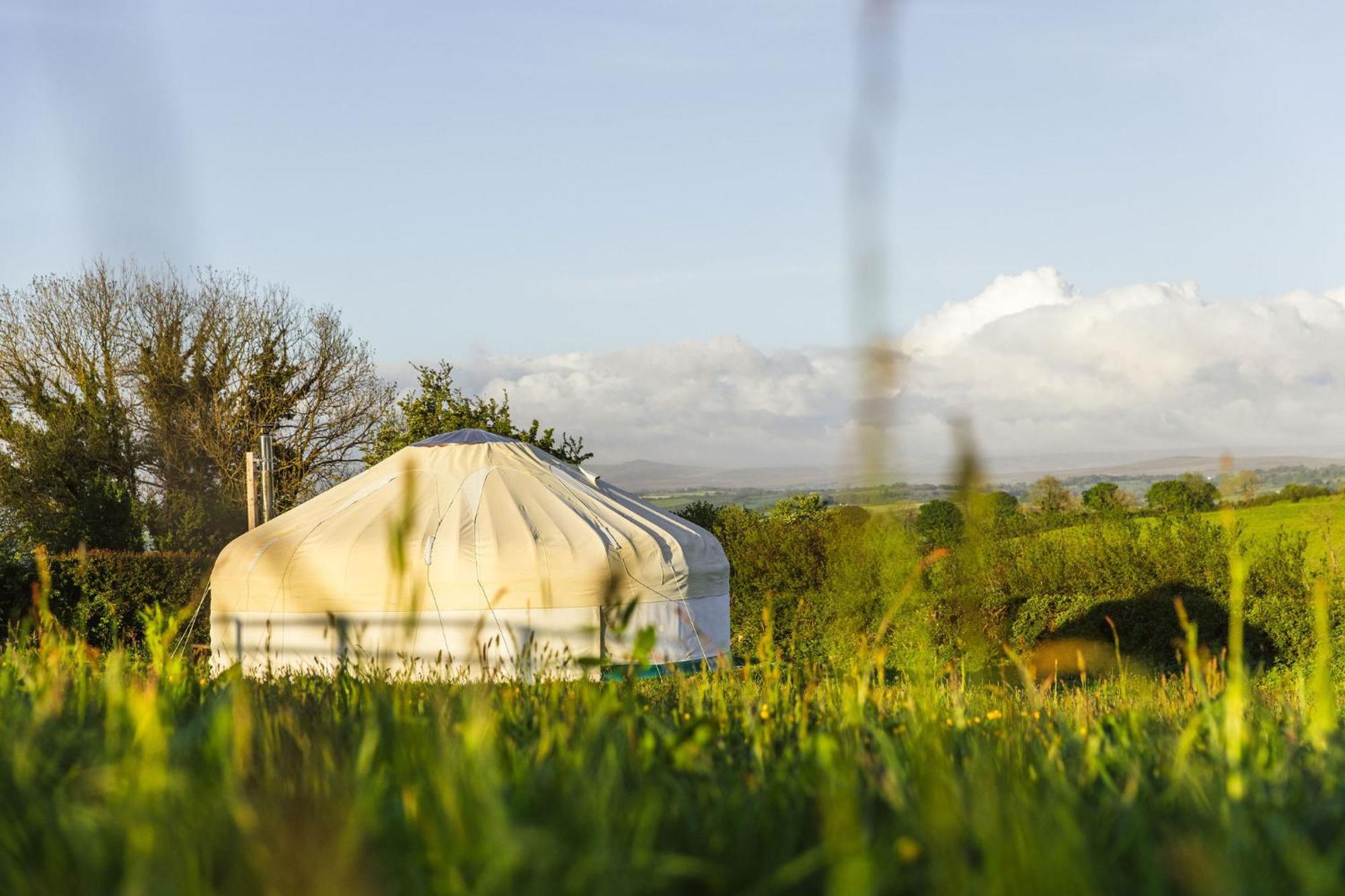 Готель Great Links Yurt Lifton Екстер'єр фото